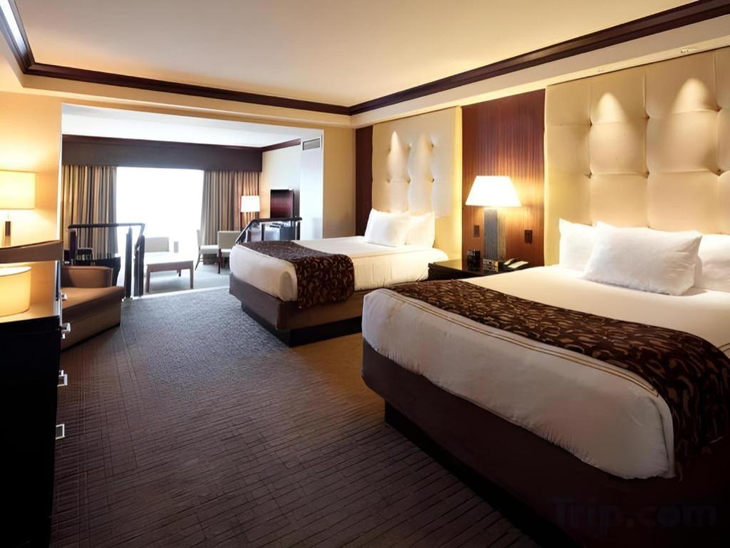 Ameristar Casino Resort And Spa Saint Charles Exterior foto
